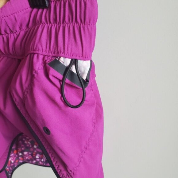 Lululemon Paradise Camo Multi Regal Plum Surf Short II Size M - Picture 8 of 9